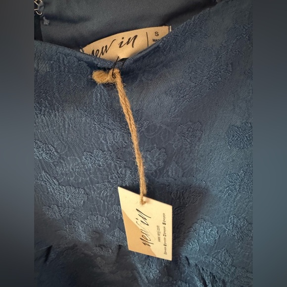 Chic Blue Floral Mini Dress - Picture 6 of 6